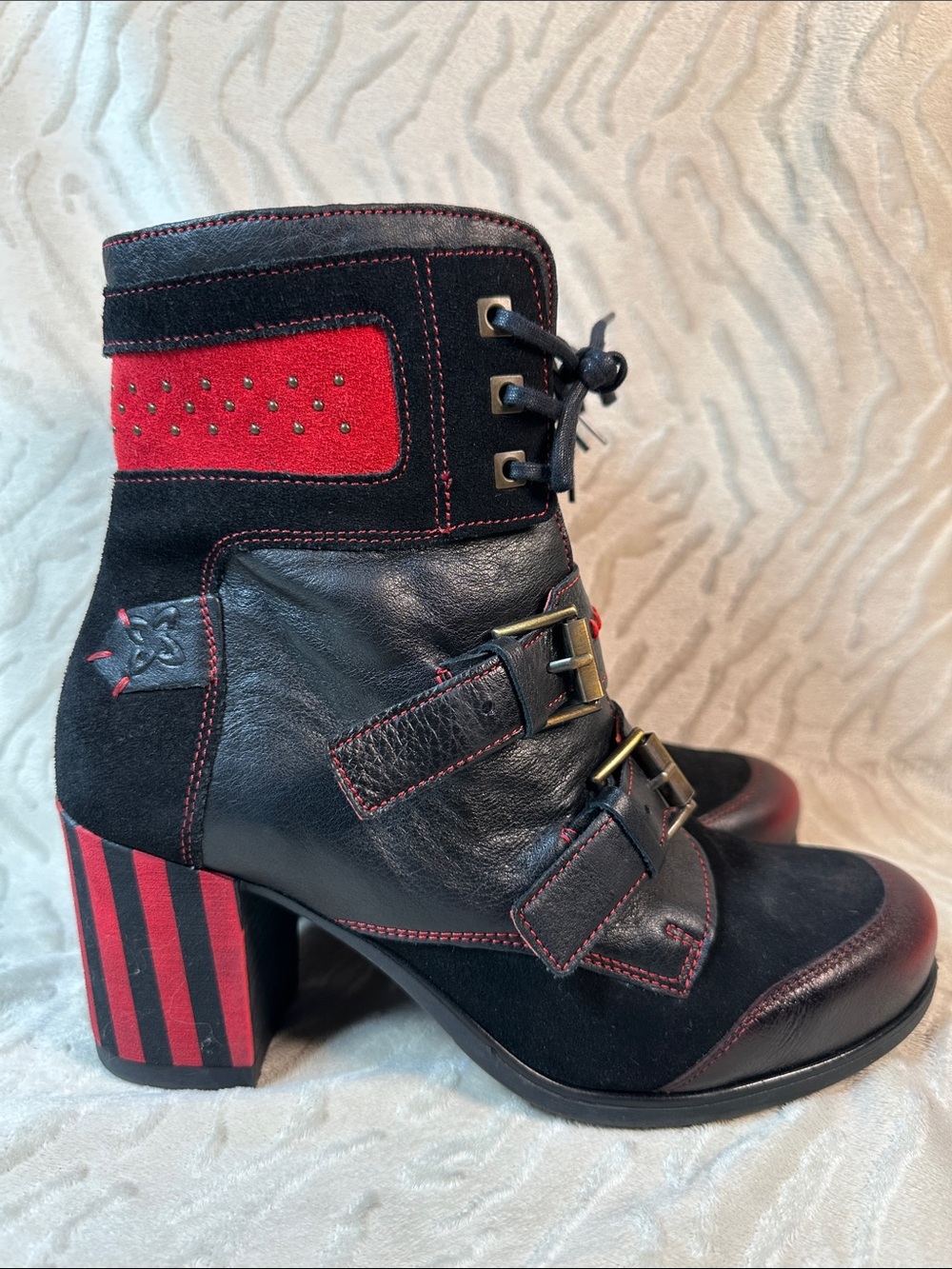 Maciejka Made in Poland Red & Black Leather Boots Size 38
